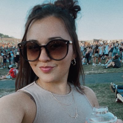 _bakerb's profile picture. can’t take Dixie highway out of the girl🥂