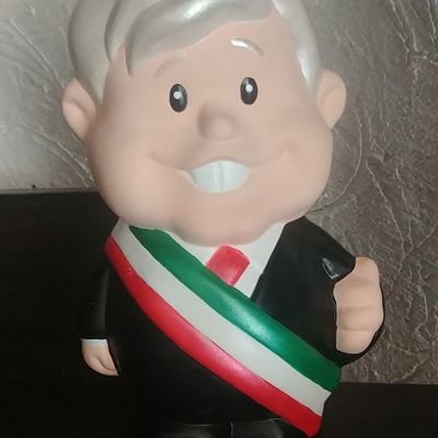 Psicólogo de profesión y muy interesado en el respeto a la dignidad de las personas, no se comprende más bien se entiende y se escucha la experiencia de vida.