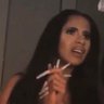 kuwji_'s profile picture. This is a fan account