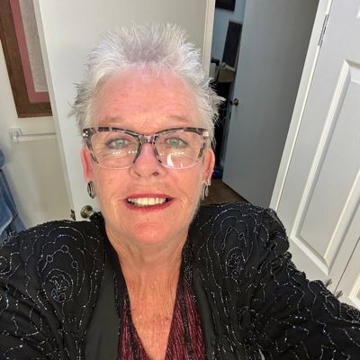 Ivy45artLily's profile picture. @Resistanceparty @DumpTrump @ImpeachTrump @ResistTilDeath To quote George W. "NOW THAT WAS SOME WEIRD SHIT."