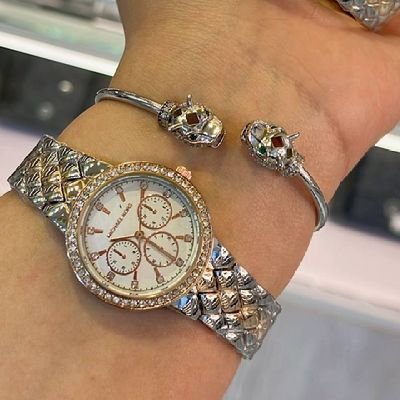 IbrahimBarirat's profile picture. striving muslimah♥️