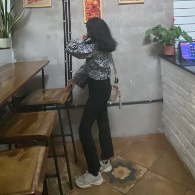 pragnyeah's profile picture. cr: anxious people. being mortal. the year of magical thinking⚕