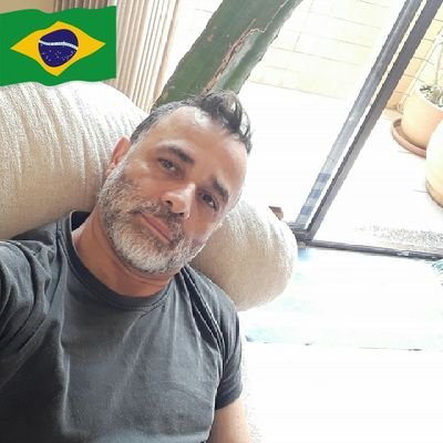 ReyStna's profile picture. Cara simples, culturalmente eclético. Curtindo a vida, sem neuras.