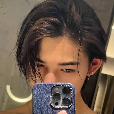 harilvshee's profile picture. minho i yo acariciando gatitos                                    she/her