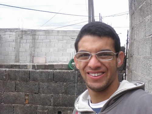 eu estou sentimento na minha vida, pq?, eu estou triste, alegre, silencioso, raivas e varias apenas, eu estou assim, me ajudem comigo e deus me ajudem.