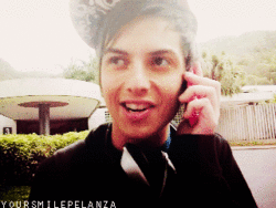 FCO criado para o baixista e vocalista da banda Restart. vc ama o pe lanza? entao follow-me ! DONA @LeehLanza_ Since:04/06/2010