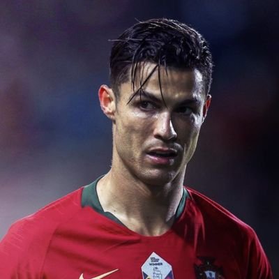 Featured on @espnfc | Cristiano Ronaldo 🐐🇵🇹 | @ManUtd 🔴 | 2018-2022🕊| Just ranting