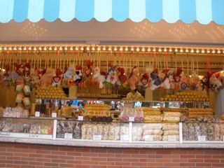 spiegelei_ch's profile picture. お笑い大好き！異国での生活はいつの間にかストレスがたまりますが、日本のお笑いを観ていっぱい笑って元気もらってます♪