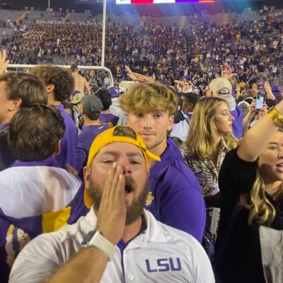 Pizza enthusiast. Wanna be bodybuilder. LSU super-fan.🐯- The only solution is to become the problem. I only tweet about LSU.