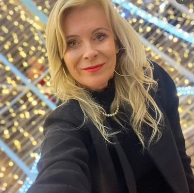 Mavisbr87329421's profile picture. Am a fashion designer. .