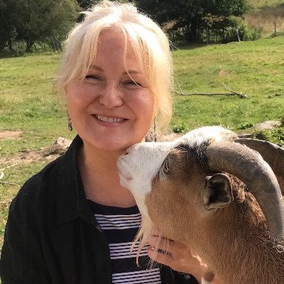 writer & illustrator🌱💙💛🇪🇺 Tories OUT Compassion not greed. I also cuddle rescue goats and donkeys. Sandancer