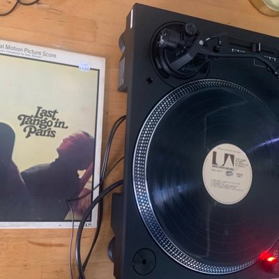 I can automate full tracklists of record collections. 🇮🇪 #Vinyl collector. Learning to #DJ with #Technics1200 MK7’s. #hiphop #funk #soul #disco #jazz #reggae