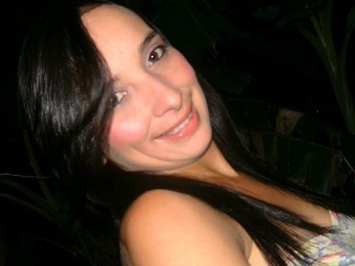 Brasileira,Solteira,Estudante e Feliz...