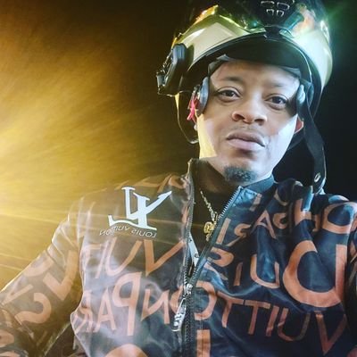 witda_curve's profile picture. Babysteps to the top of the mountain