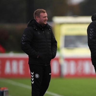 U21s Head Coach @BristolCityWFC l UEFA A & UEFA Elite Youth Licensed Coach l MSc/BSc Sports Coaching l Leadership & Management Diploma | @analyticsfc