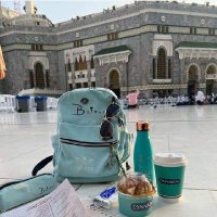 ليلى عمري (@omri_leila) Twitter profile photo