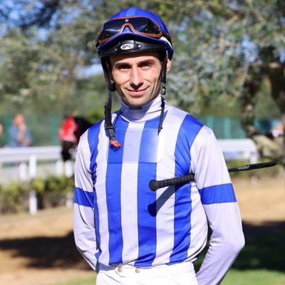 Jockey 🇵🇹 profesional 🏇, en Hipódromo  La Zarzuela Madrid🇪🇸