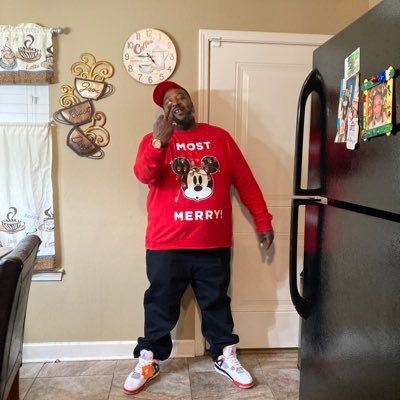 MichaelO32883's profile picture. 