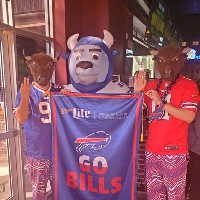 President of the San Antonio Bills Backers. Diehard Bills fan originally from Buffalo, NY. Everything is bigger in Texas including Bills Mafia!!!