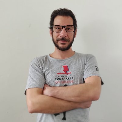 Periodista en extinción. Copywriter. Escribo libros y ayudo a escribir. Firmé 