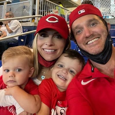 EspysEye's profile picture. Love my wife and boys!  Also love⚾️