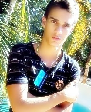 - Acredite em voc mesmo, pois é só voc qe pode se αlto julgαr. Ouse, αrrisqe e nuncα se αrrependα. Nαum desistα jαmαis e sαibα se vαlorizαr