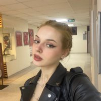 Nisa (@nisavatann) 's Twitter Profile