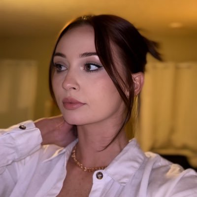 kimmie_baker's profile picture. I’m not like them but I can pretend.