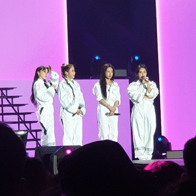 TheC2_'s profile picture. 🇹🇼 moomoo 跌入日月×閃耀星輝×永恆竹馬×拉普炸裂×治癒天使×里忙寶兒?!  / SONE