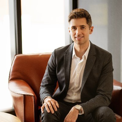 Jack of a trade or two || #CALeg Chief of Staff for @SenBlakespear || @GPS_UCSD alum || 🏂 ||🍷|| 🏳️🌈 || Views are my own