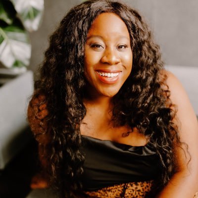I’m a UGC Content Creator & Confidence Coach. I specialize in creating content for Tech & Business Software, Lifestyle, Wellness & Travel Brands. Let’s 💬