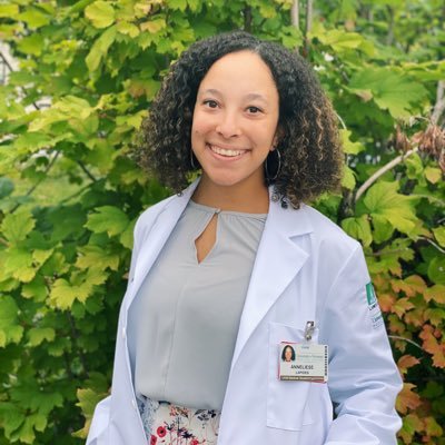 she/her • @UVMLarnerMed MS4 • Future Pediatrician 🧸• Health Equity Advocate • Southeastern CT Org for Racial Equity