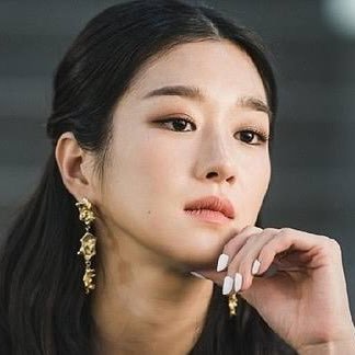 feerdora's profile picture. 