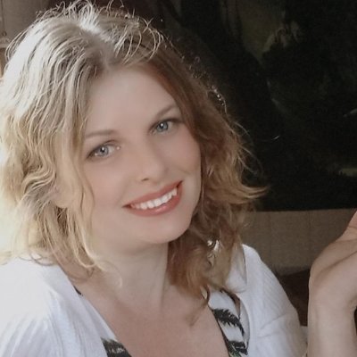 Digital artist, small collector..
I draw romance, comics, seamless patterns for you!
My opensea's arts 👉 https://t.co/0VNYIs2qgj