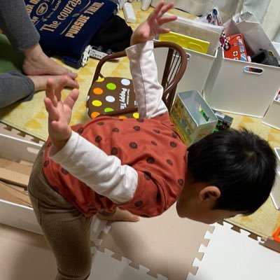 関西生まれ関西育ちで気付けば千葉にいる昭和後期生まれのちっさいオッサン。浪速の四天王と同世代。2020年に第一子が誕生。ドラゴンズに入団させるべく英才教育を施す予定。三度のメシよりドラゴンズが好き。仕事より阪神タイガースが嫌いです。 ミスチルはCD擦り切れる程聴きまくりました。やっぱりオキサイドのテンバガーを信じます