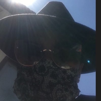 teb_ma's profile picture. Life, Style ,Music ,News http:/Family...love life and love living.Proudly African...Love my Continent. A daughter, sister & a Mother.