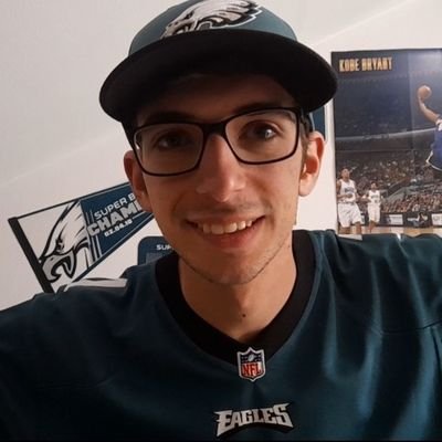 Mi piace condividere la mia passione per il football americano, qui e su YouTube, in particolare per i Philadelphia Eagles🏈🦅