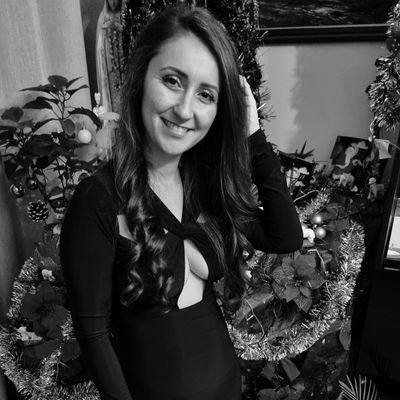 doceVania's profile picture. Loves food and people :)  working up to being the most successful person I know!