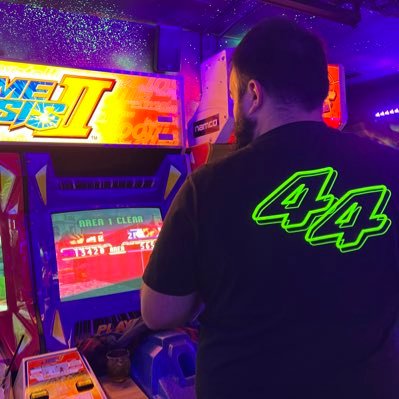 28 | Chicago Blackhawks 🏒 | Metal Head But Who Also Loves Grime and EDM | Wrestling Fan | Anime, Comics & Nerdy Shit 👽 ❤️M❤️