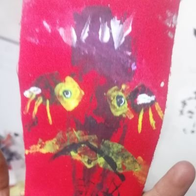 Uganda milli bandocu üyesi,sarı gagalı karga,Zenci ruhlu,saygın olmayan kişi.Araştırmacı,Reklamcı,End.Mühendisi,,Kendine Seyyah…Mar⚡️Hen ///Mar-Web/// S.A.S
