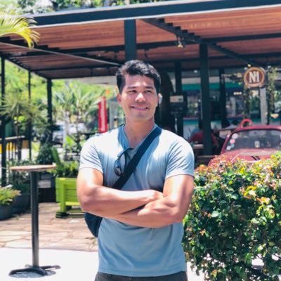 5’9 Average Guy | SINGLE | Entrepreneur |Onboard
