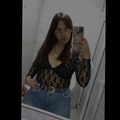 Larucorrea Profile Picture