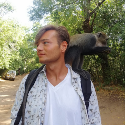 CarrabinoAndrea's profile picture. https://t.co/slyWmticDD
Laurea triennale in Scienze Politiche  
Laurea magistrale in Scienze del Governo 
Giornalista per @Libero_official