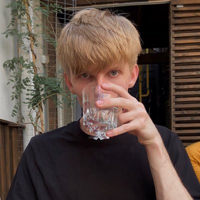 Art-director. I can do any project in 3D graphics and promo videos 🔥 Also, I do AI videos.
My crypto art: https://t.co/m4SkVwCJDn