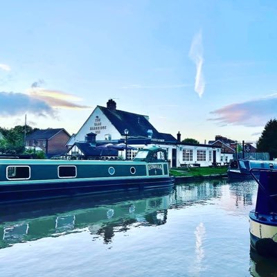 Village Pub, home to serving great food, beer & wine, dog friendly, alongside the Shropshire union canal nr Nantwich, Cheshire. Call 01270 528327 for more info