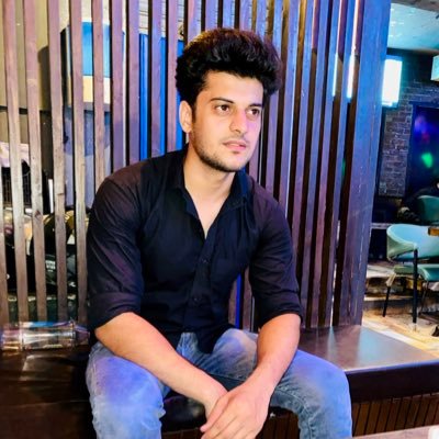 farman2020khn's profile picture. 