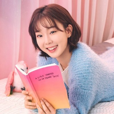 Looona_x's profile picture. 