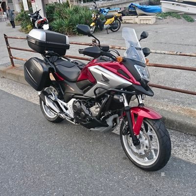 バイクにのるのとアイドル好きです。愛車NC750X 2018年12月8日お迎え☺️ いつまでもAeLL.好き!!篠崎愛さん神推し中!! BAND-MAID・サイサイやスキャンダル他にもいろんな人のライブ等に行っております。 翼に風を!!٩(ˊ ˋ*) 🐑🏍️🎀 ・えりるなー🌙ぱりお💜