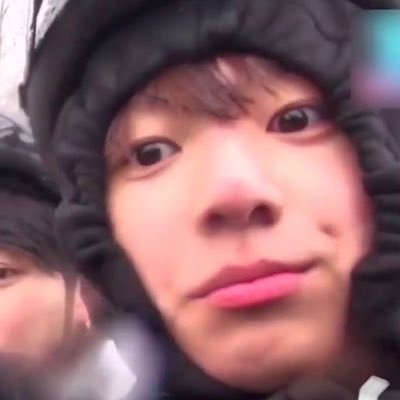 aron00811092's profile picture. 