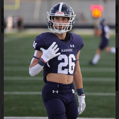 football, (RB) 40, 4.39. broad jump, 10 feet. GPA 3.0. vertical, 38.5in. class of 2025 {Smithson Valley high school} #830-708-1080